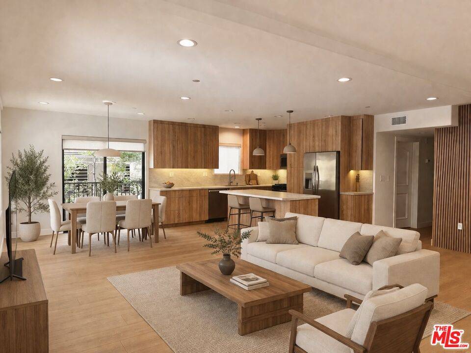 1146   Hacienda Pl 3BR Sunset Strip La