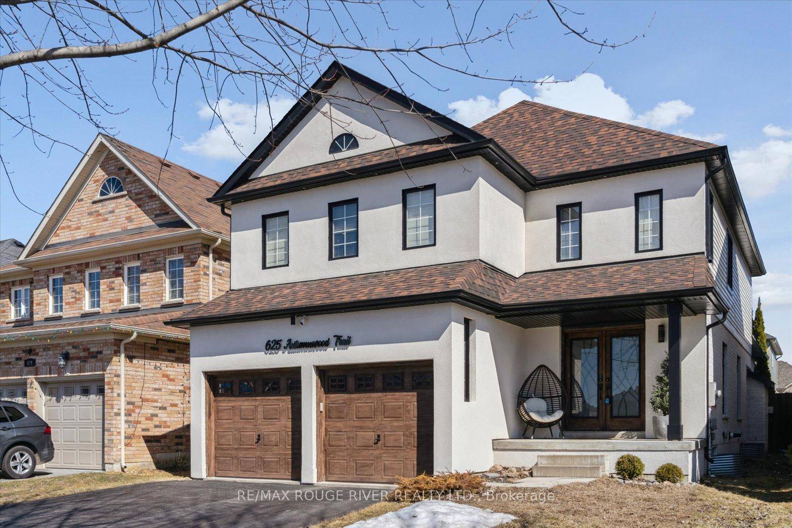 Beautifully Maintained Detached Home With Lots Of Upgrades Nestled In The Heart of North Oshawa !