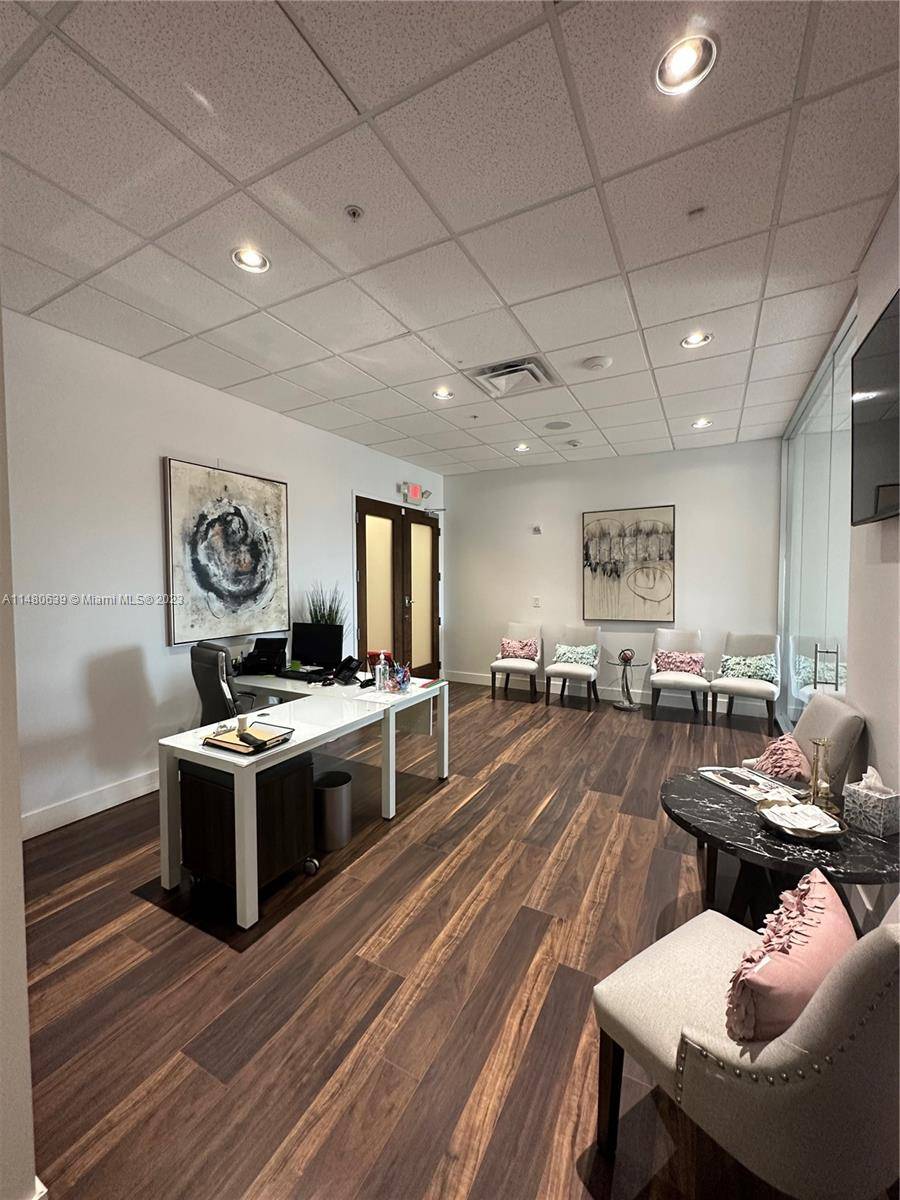 14 STORY CLASS A OFFICE BUILDING STRATEGICALLY LOCATED IN THE HEART OF CORAL GABLES.