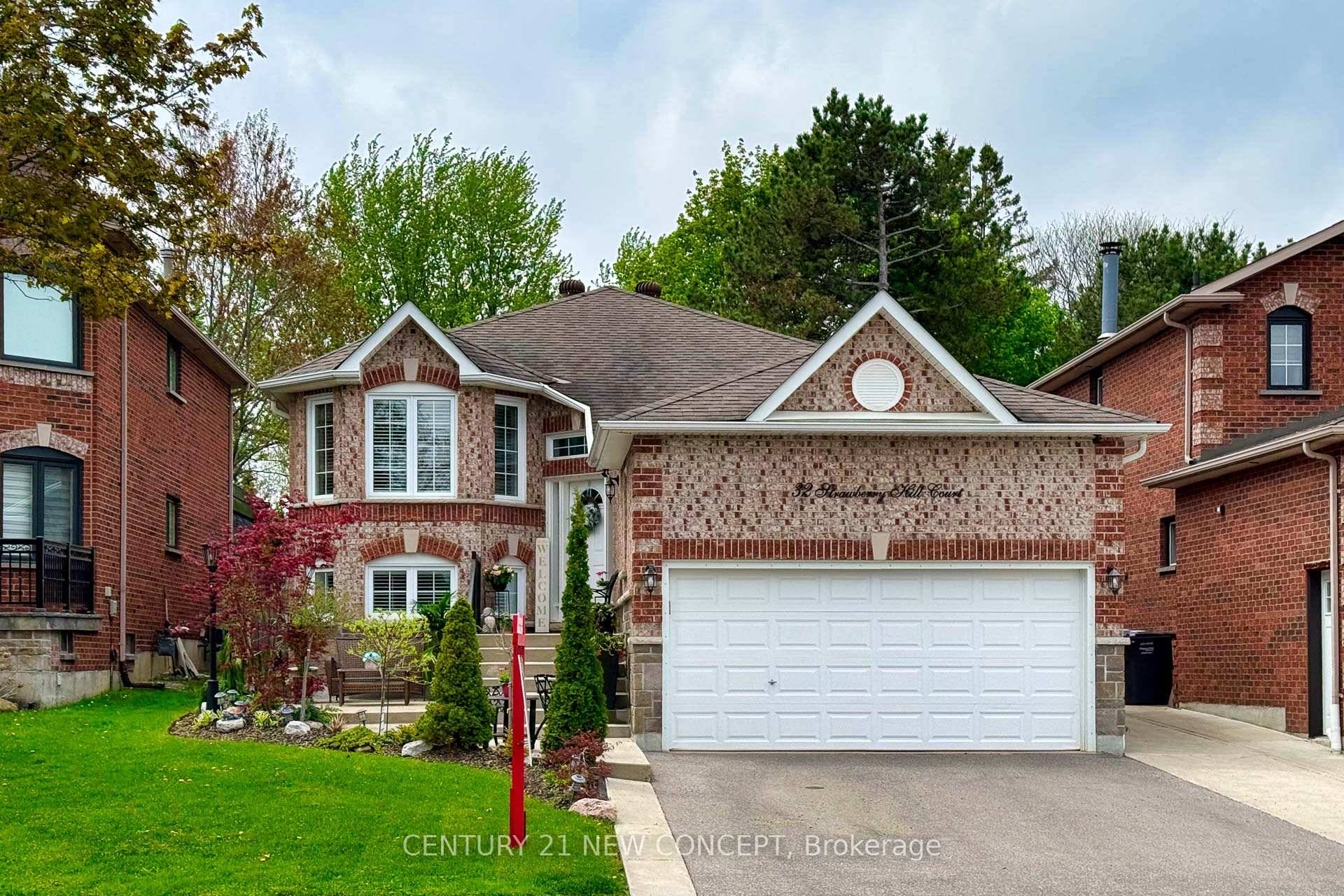 Welcome Home to This Beautiful South Hill Bolton Gem !
