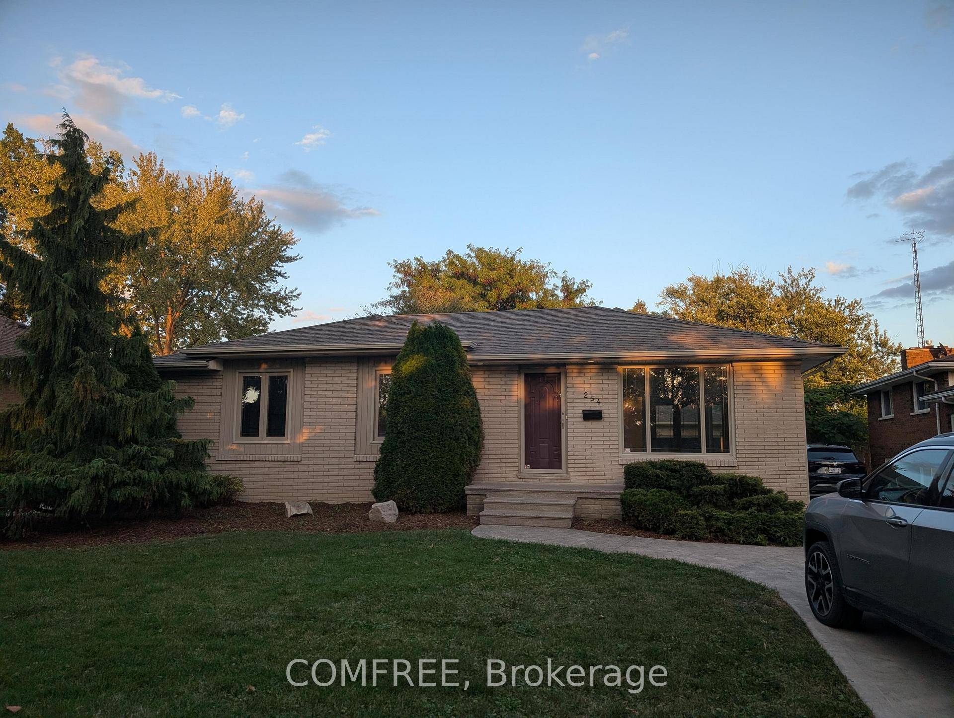 Welcome to this beautifully updated 3 bedroom home offering 1, 300 sq.