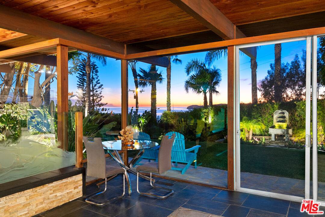 27058   Sea Vista Dr 3BR Malibu La