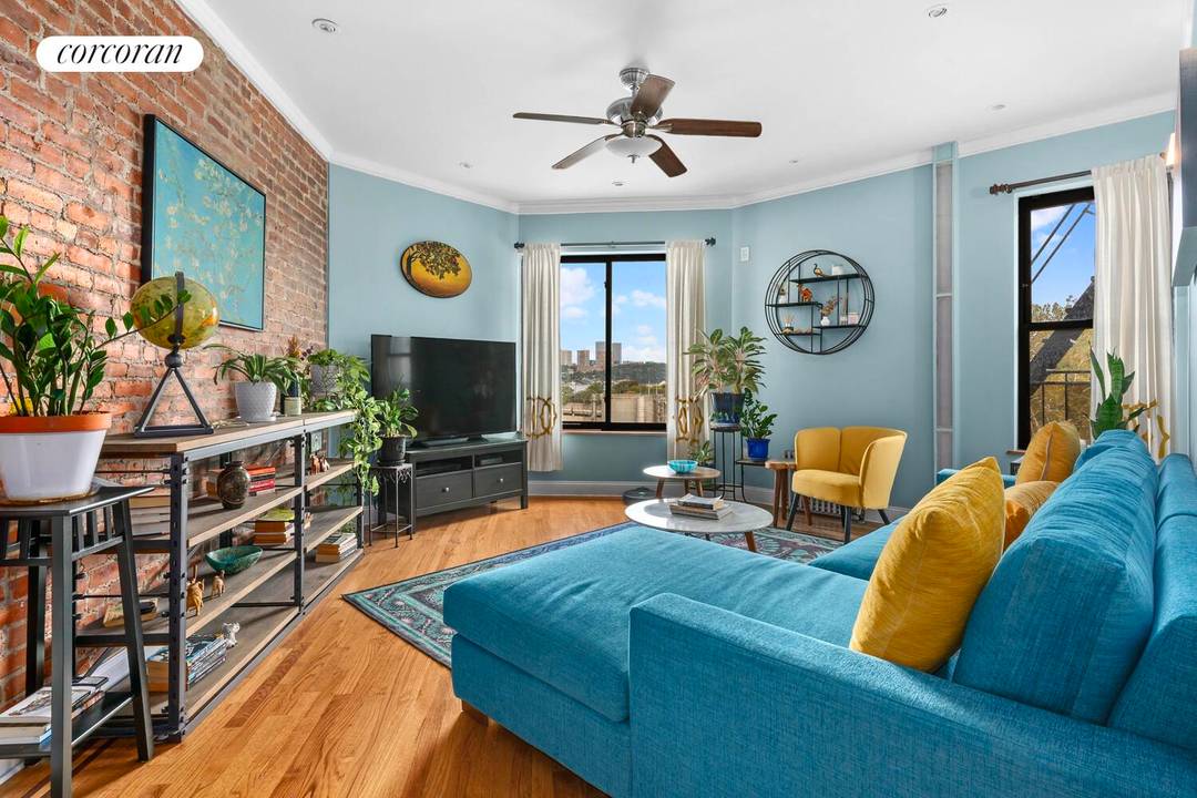 West side perfection this wonderful two bedroom one bathroom apartment in Hamilton Heights is one of a kind !