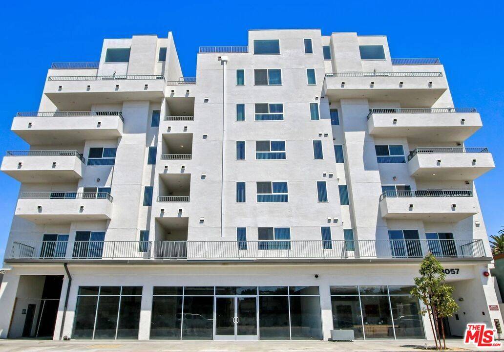 3057  W Pico Blvd 2.0 LA