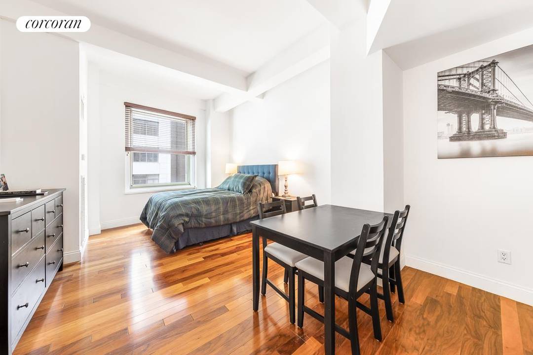 NEW PRICE Welcome to a Stunning Convertible studio.
