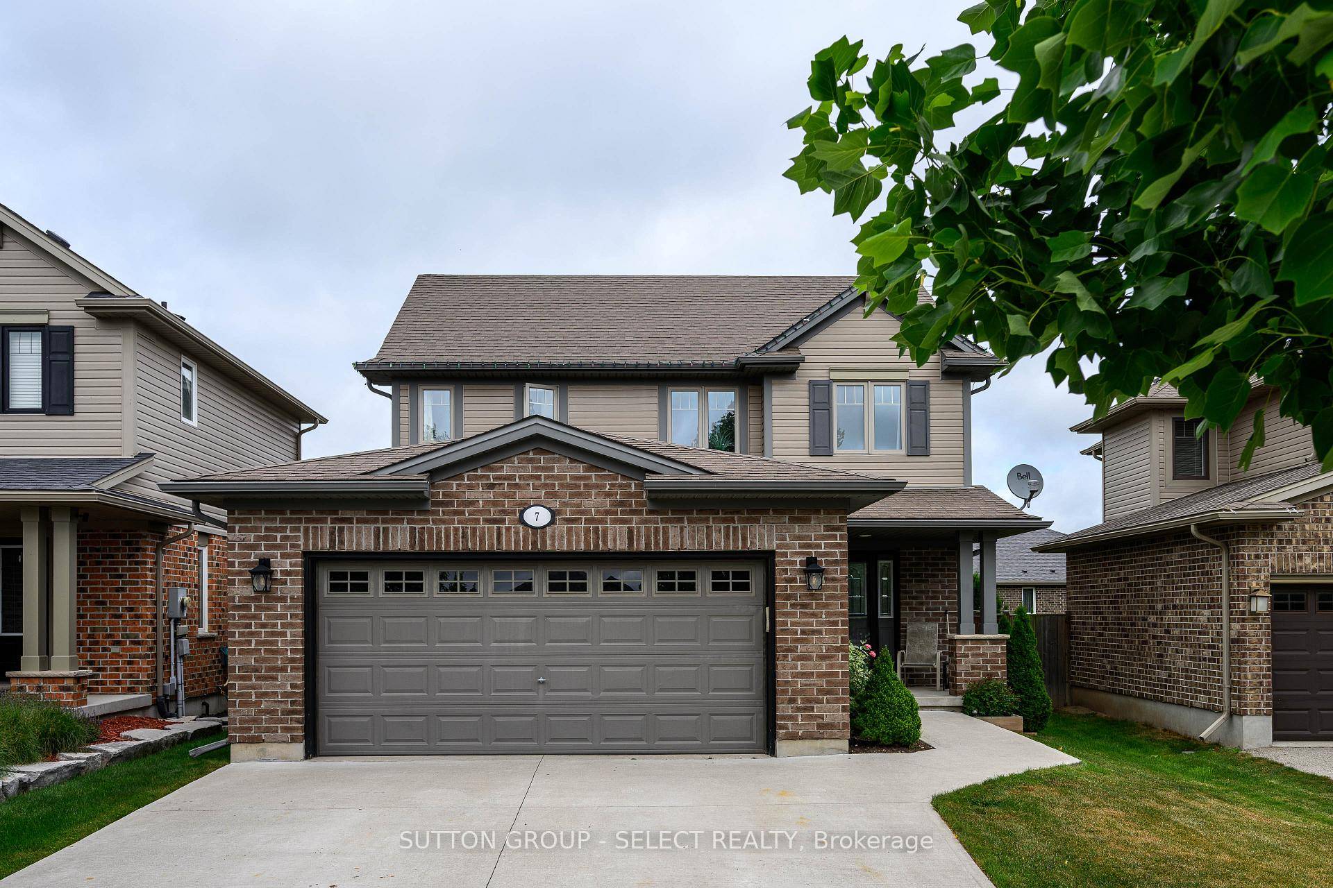 Wonderful family home in Dalewood Meadows, North St.