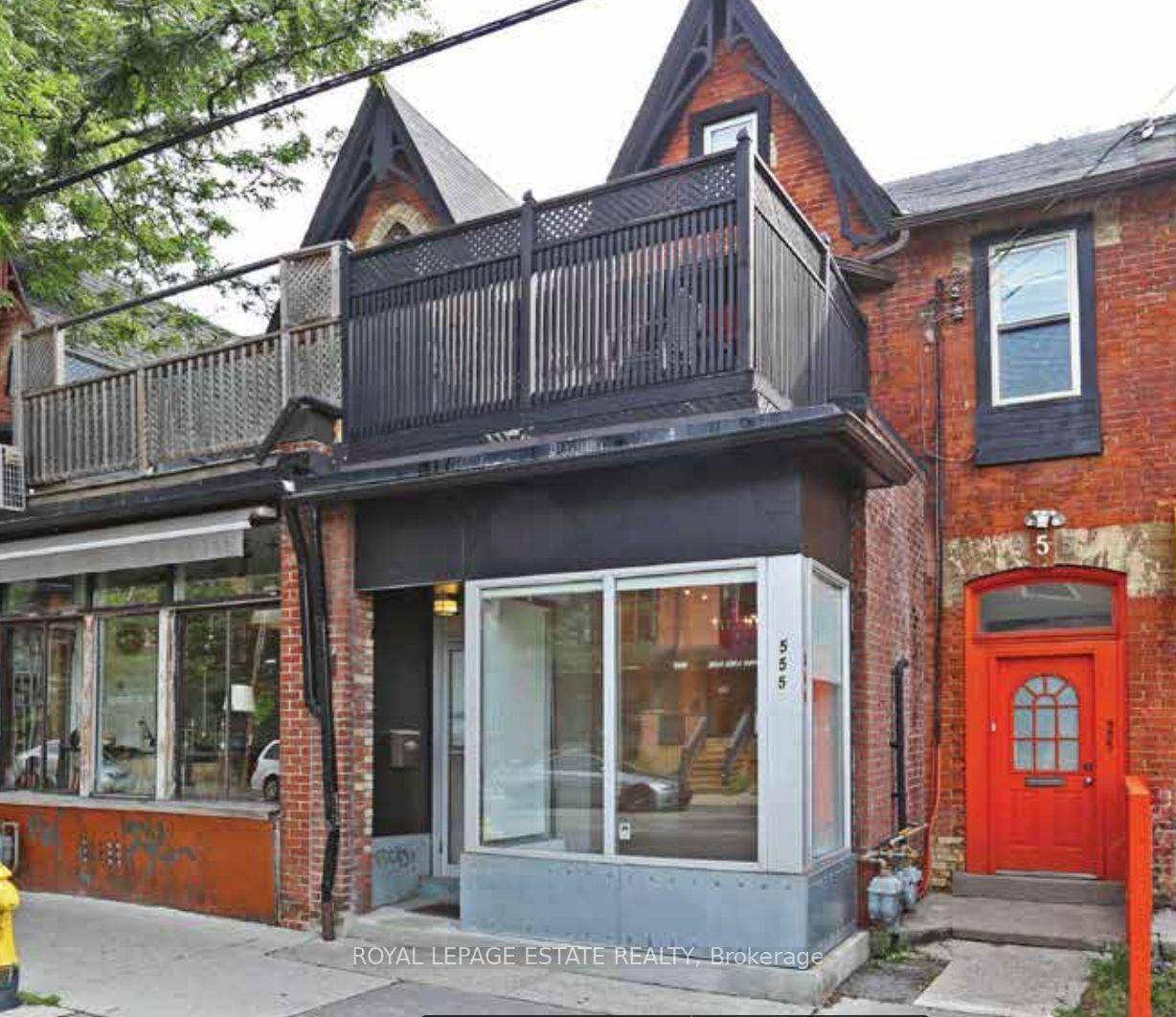 Welcome to 555 Parliament St a renovated, mixed use property offering the perfect live work setup in one of Torontos most dynamic neighbourhoods.