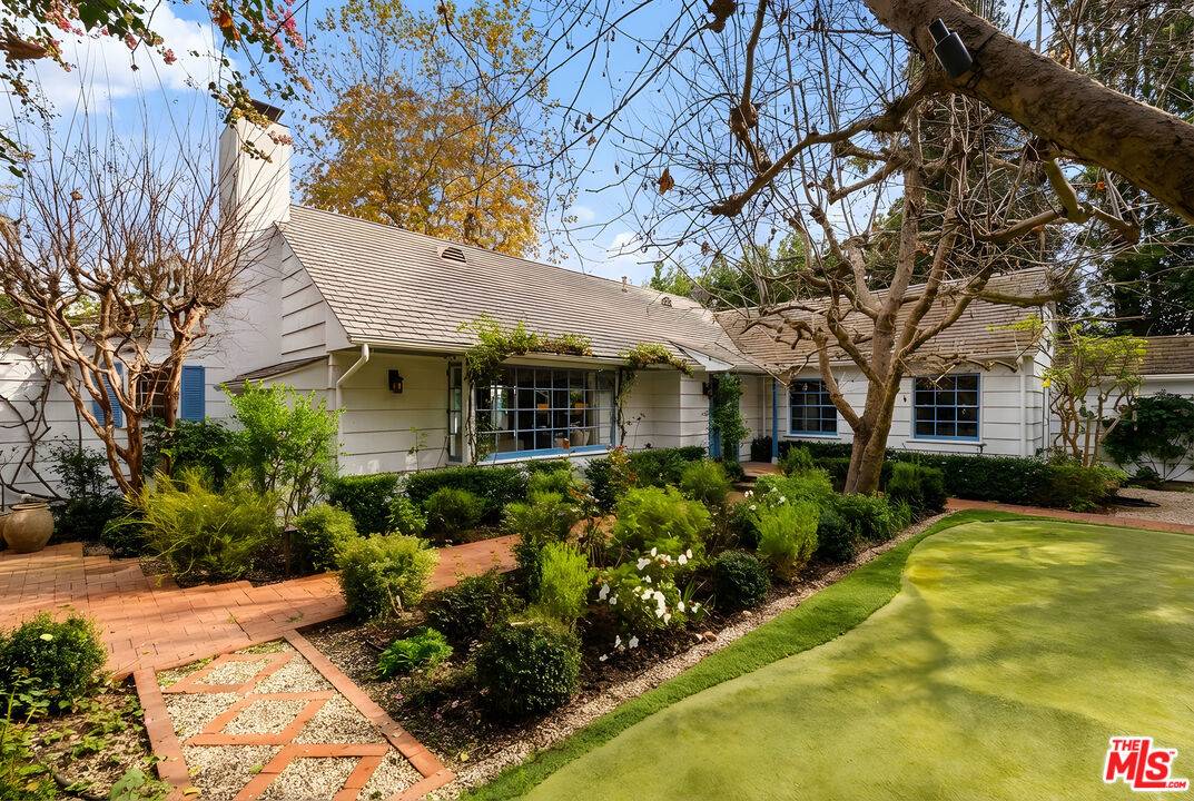 11948 S Saltair Ter 4BR Brentwood La