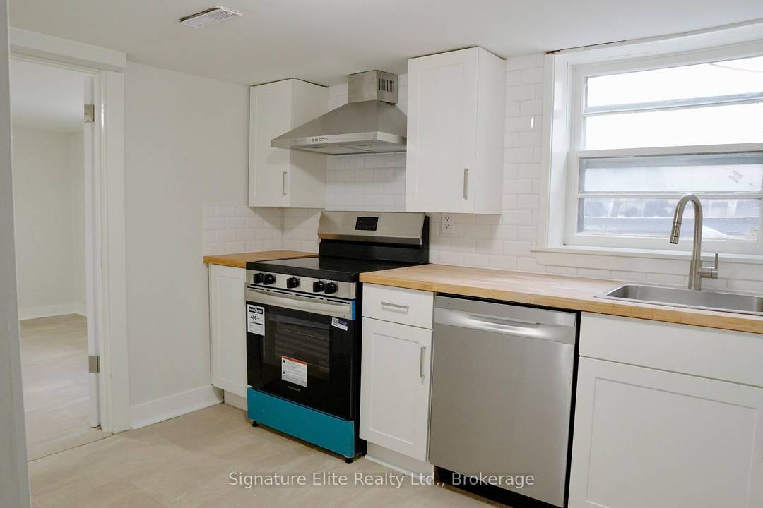 Welcome to this renovated 1 Bedroom.