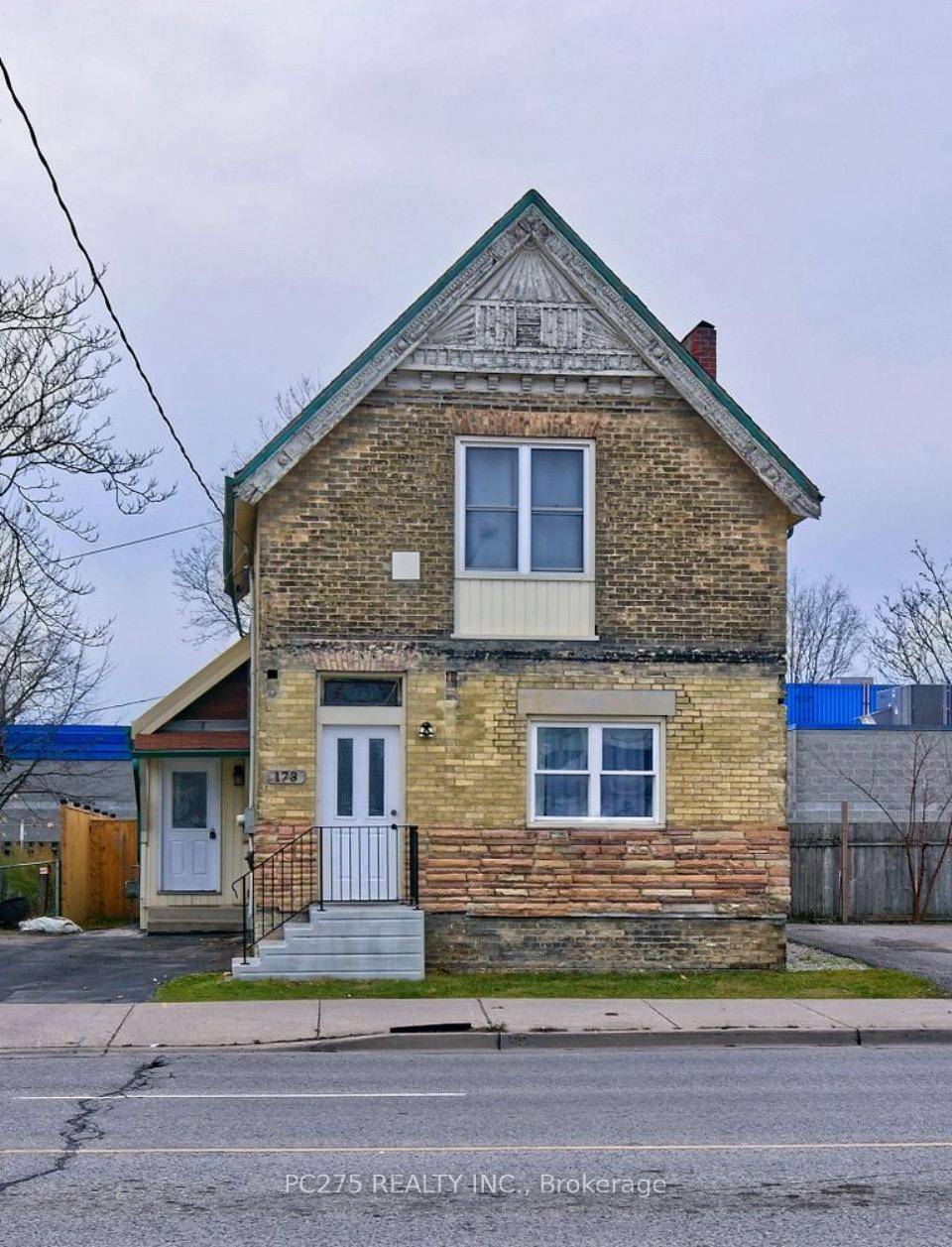 Discover the perfect blend of functionality and potential with this spacious 6 bedroom, 2 bathroom home, ideal for investors or multi generational living currently set up as 2 separate units.