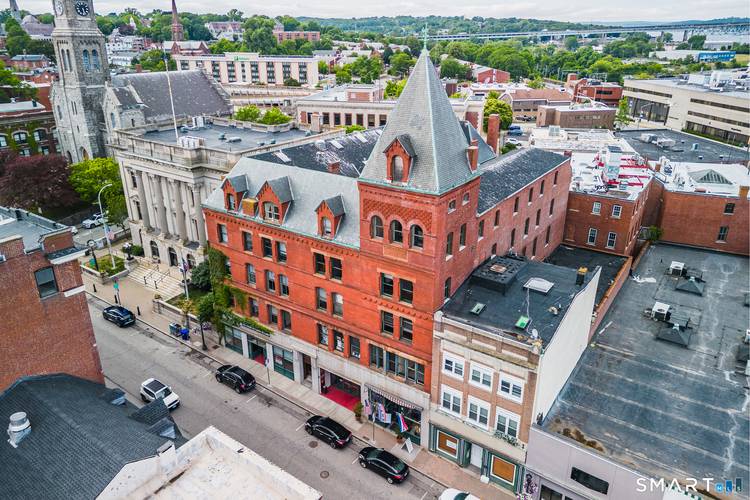 Prominent 5 story office retail building in the heart of downtown New London.