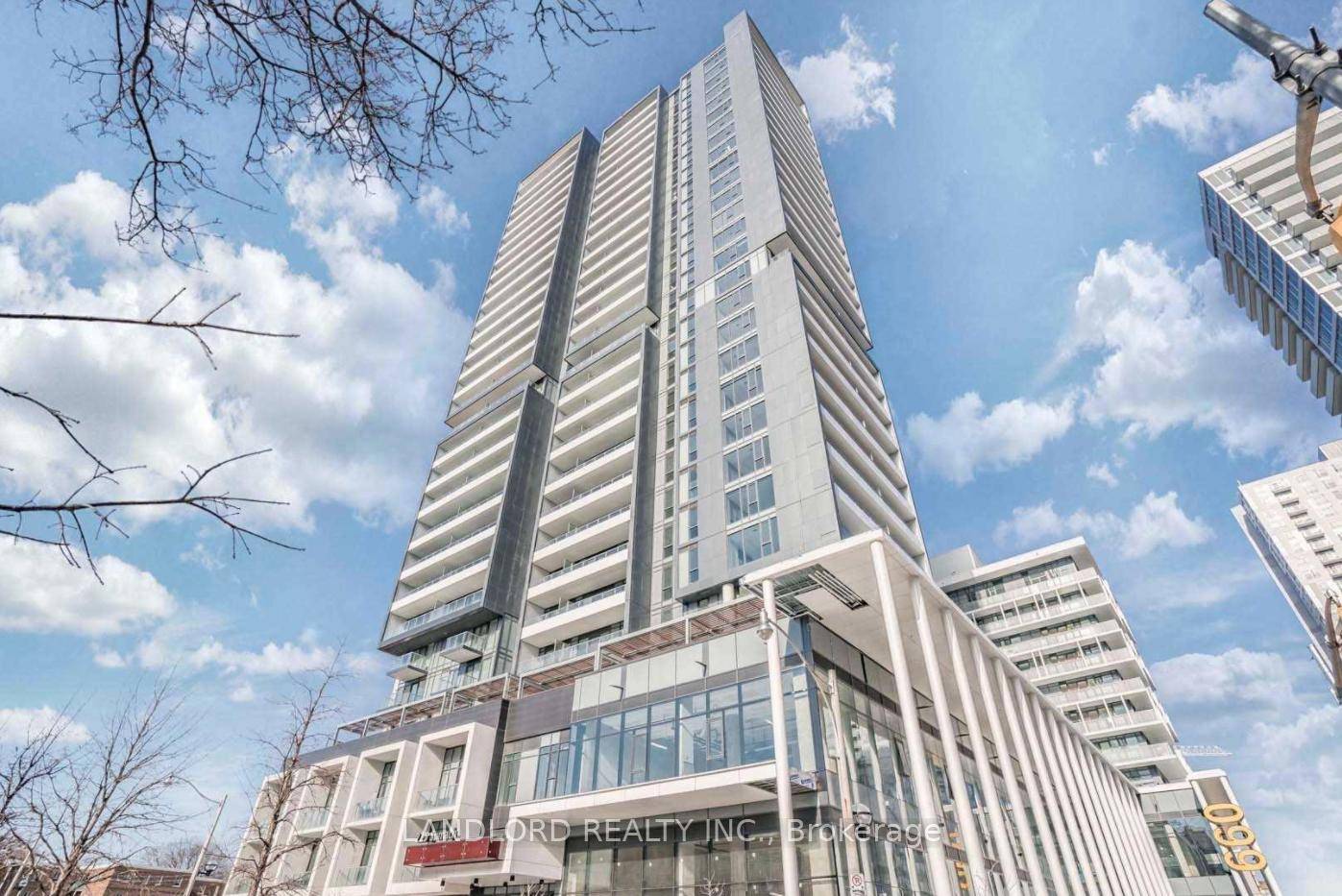 Available for Oct 1st occupancy is this corner suite with stunning full view of Toronto's skyline, located in the newly revitalized Regent Park !