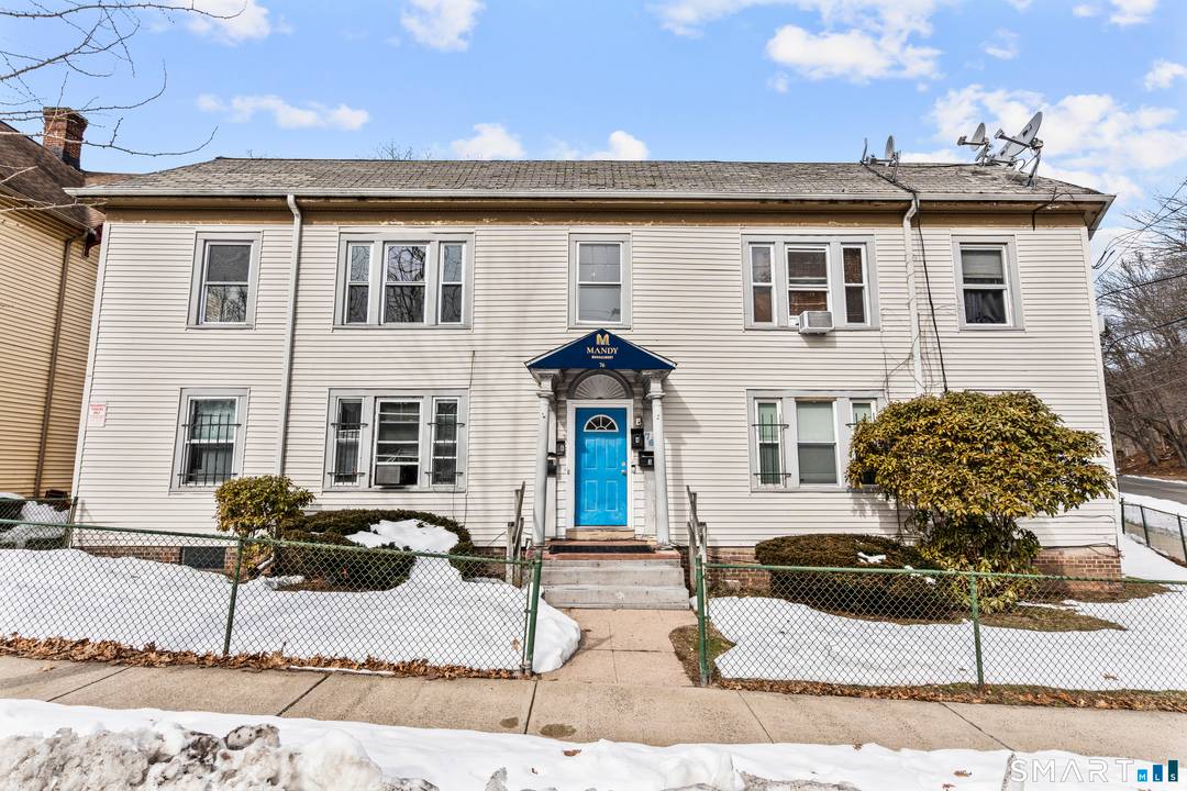 Prime opportunity to acquire a 6 unit multifamily property in a highly desirable New Haven location.