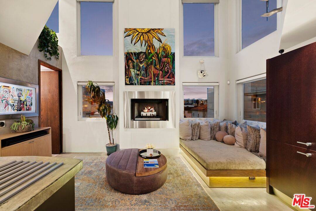 24   Eastwind St 2BR Marina Del Rey La