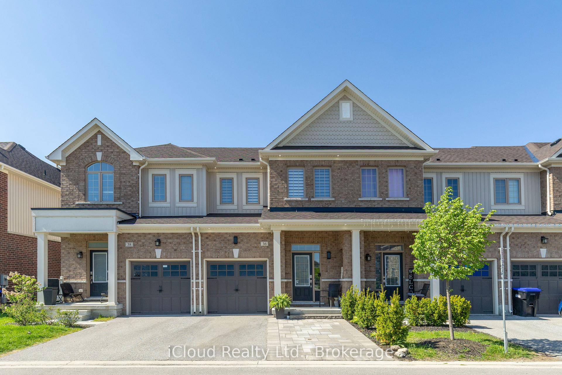Generously upgraded townhome in a preferred area of Tottenham, beautifully maintained and built in 2020.