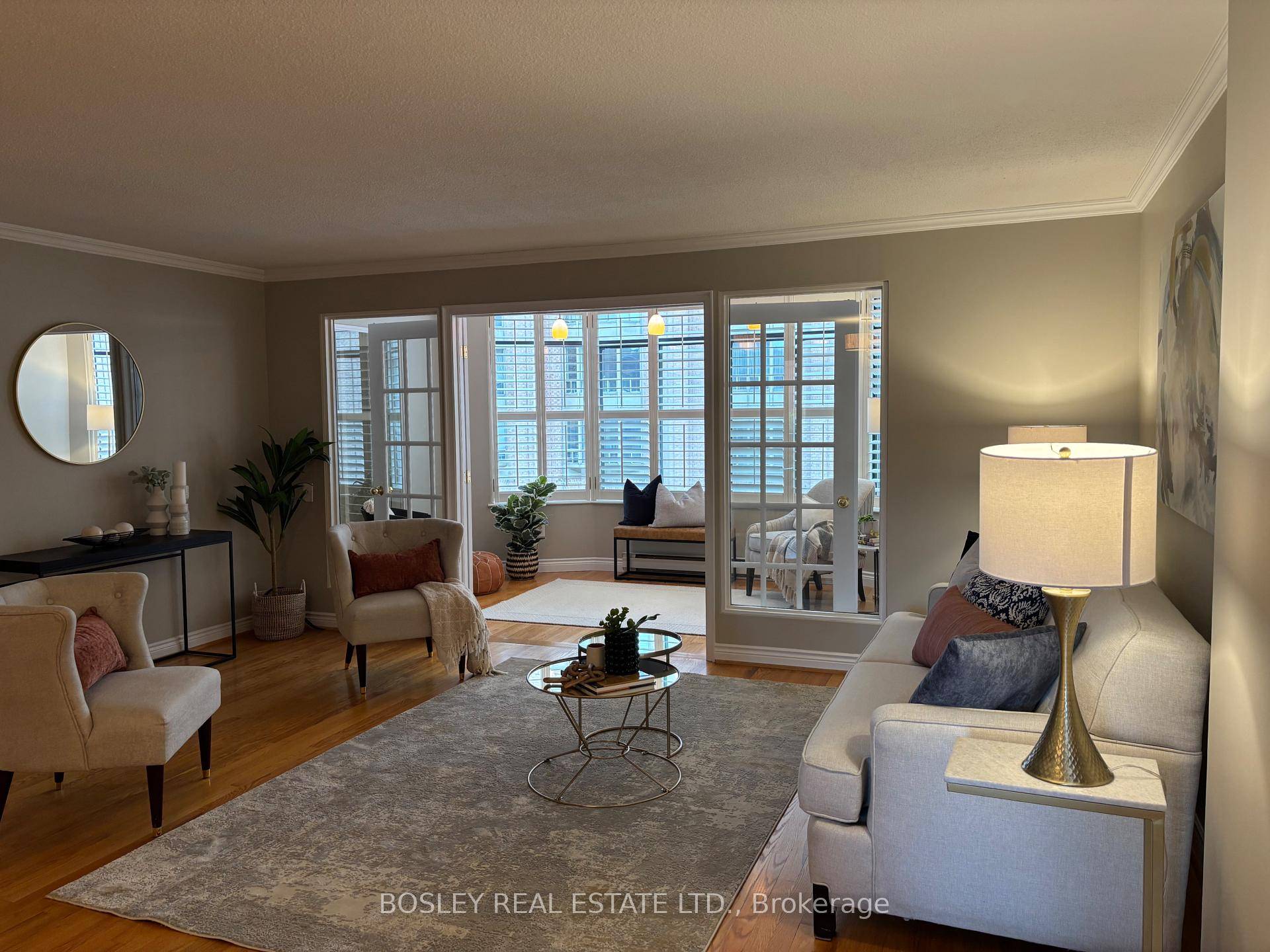 Quiet boutique building, GREAT PRICE !