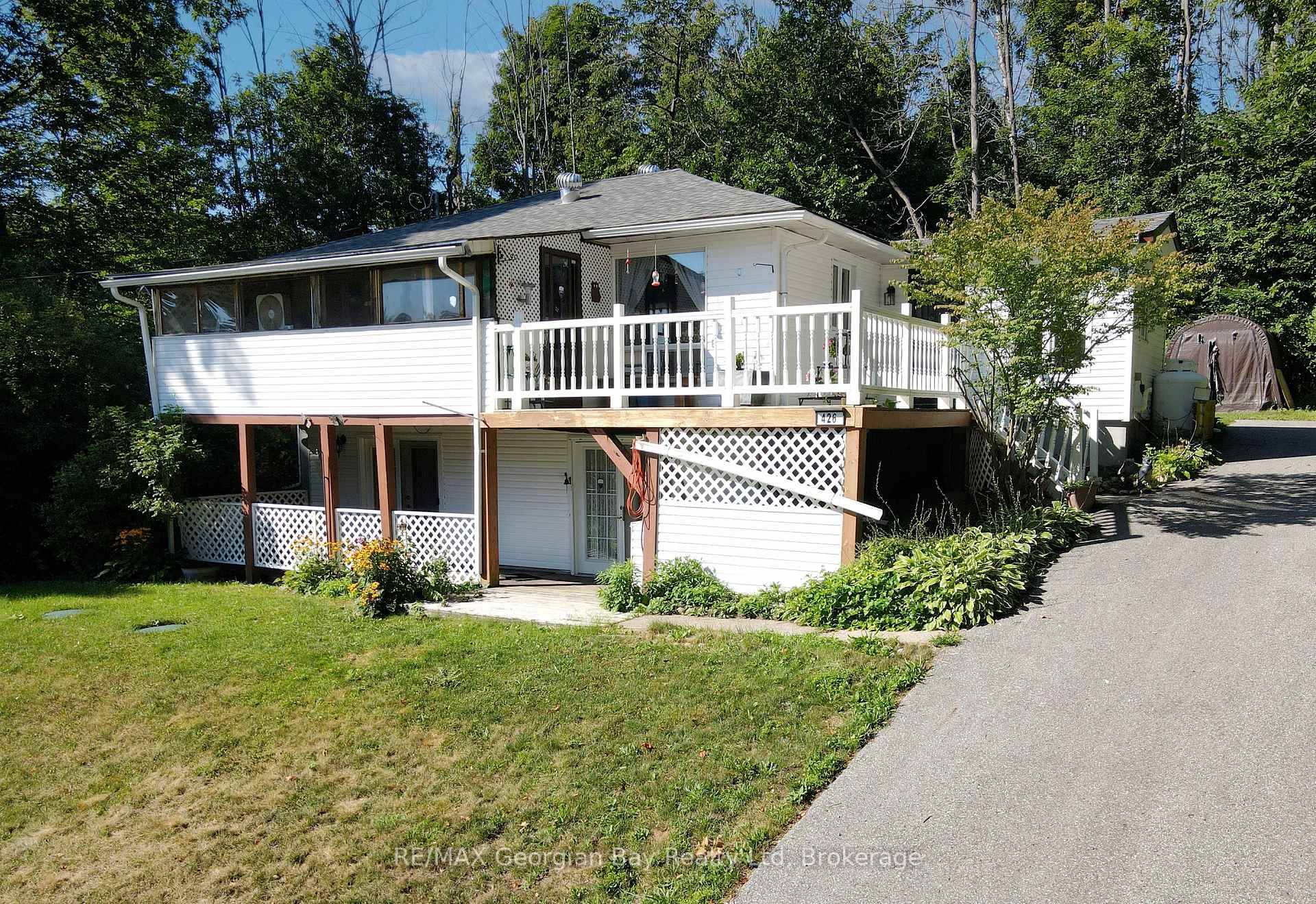 Welcome to 426 David Avenue, a fantastic opportunity tucked away on a quiet dead end street in Port McNicoll.