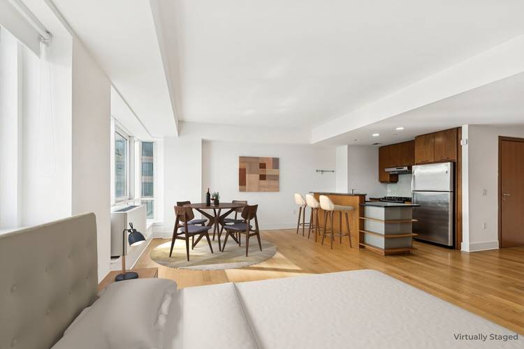 Full Service Waterfront Living with Doorman, Ferry Access, amp ; Parking Experience loft like living in this expansive 643 SF open studio, larger than many one bedroom apartments currently available ...