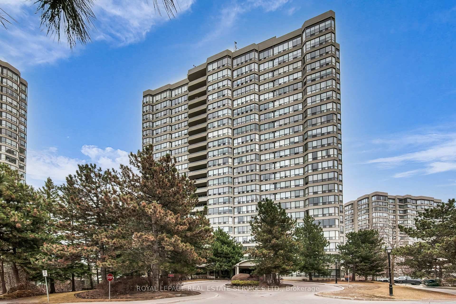 Welcome to 24 Hanover unit 708.