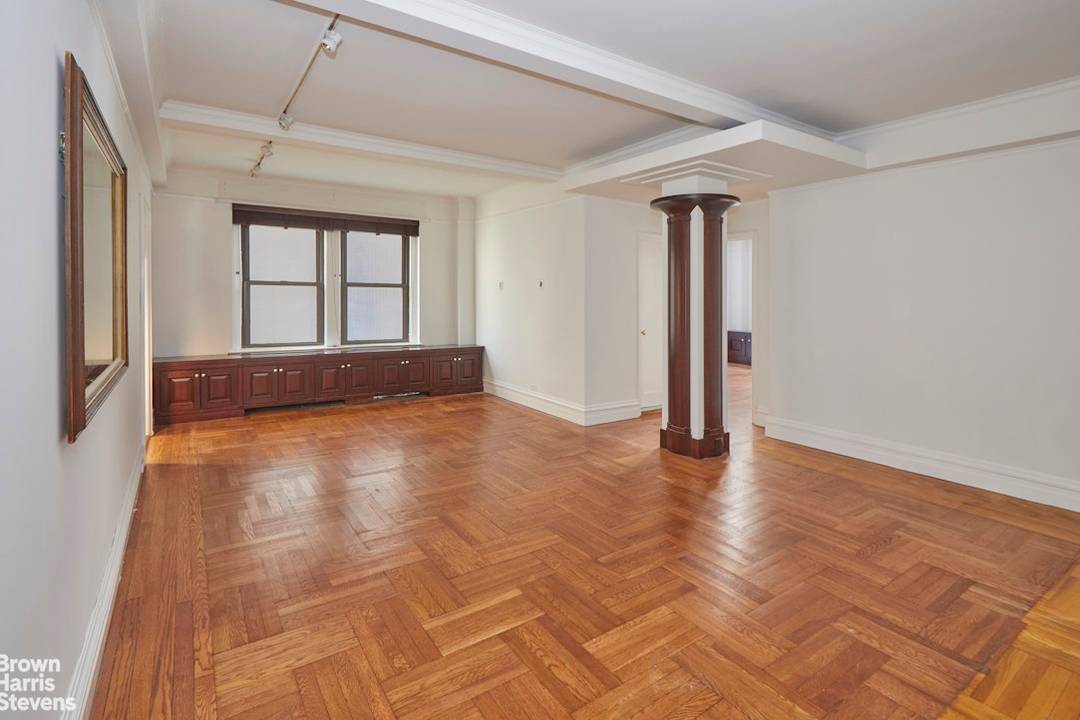 Turnkey Prewar Gem in the Heart of the Upper East Side Move right into this thoughtfully renovated 1 bedroom, 1 bath residence in an intimate, full service prewar doorman building ...