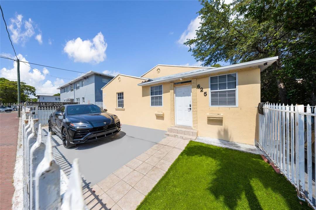 Discover the untapped potential of this gem nestled in Little Havana, this ranch style duplex, comprised of a 3 bed 2 bath, amp ; 2 bed 1 bath offers gated ...