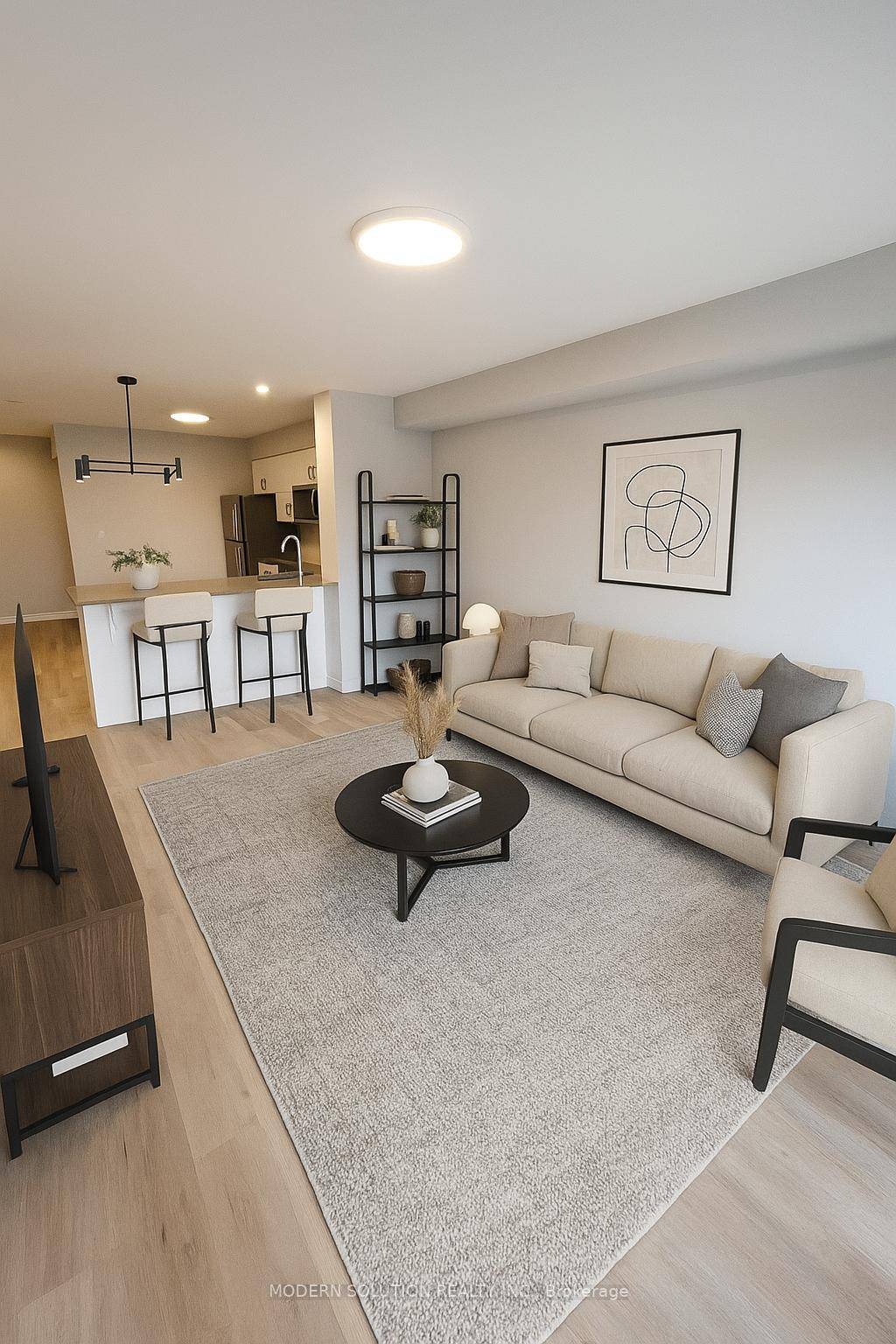 Offering 1 Month Free Welcome to the perfect mix of comfort, style, and convenience in this roomy 1 bedroom condo located right in the heart of Guelph.