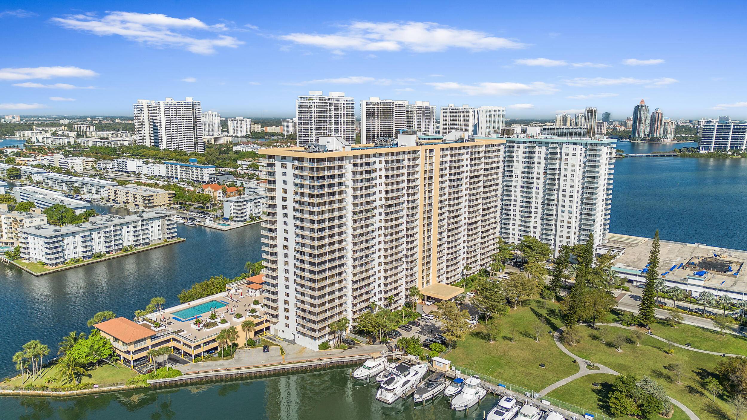 A SHORTSALE FOR INVESTORS PRESENT ALL OFFERS HIGHEST BEST !