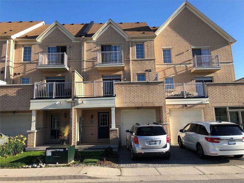 3 Bedrooms Residential Commercial Mixed Townhouse Closing To Hwy404 And All Amenities.