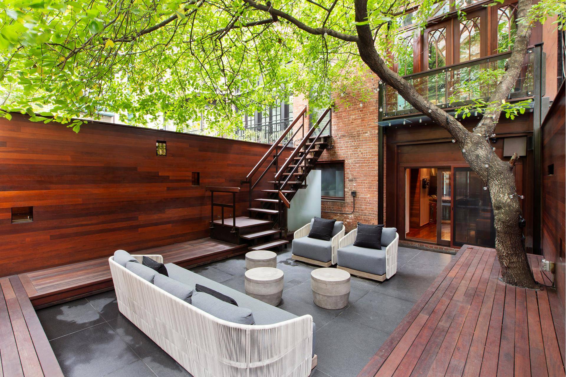 This spectacular, five story townhouse is a rare find, offering the stately elegance of a classic Upper East Side mansion coupled with a sense of modern sophistication and state of ...