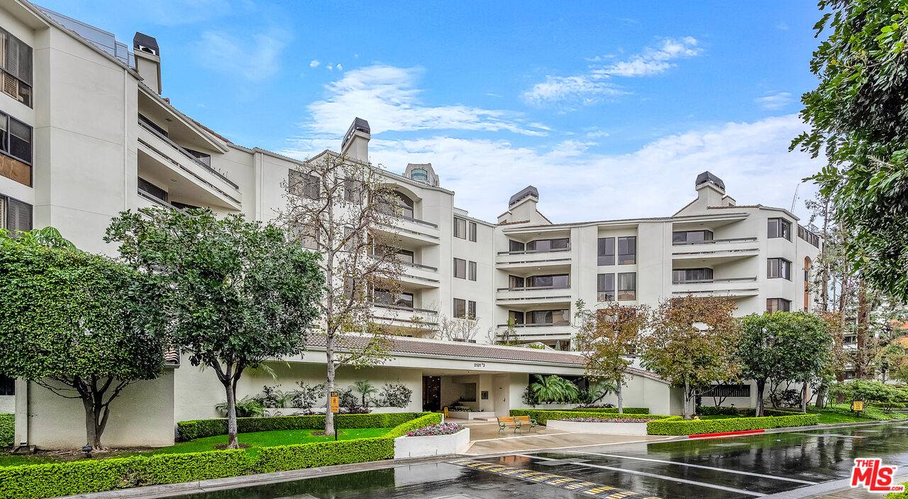2131   Century Park Ln 2BR Beverlywood La