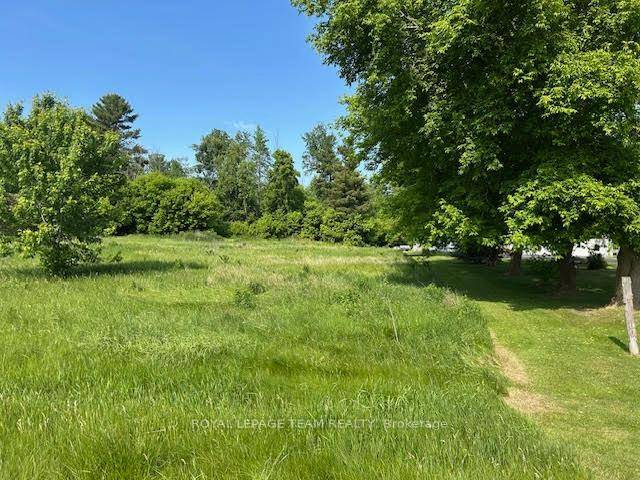 An excellent opportunity to own a vacant building lot just minutes from the charming village of Finch.