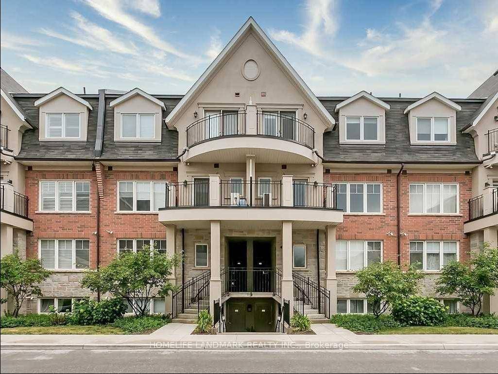 Modern 2 Bed, 2. 5 Bath Townhome with Rooftop Terrace in North OakvilleWelcome to this beautifully updated 2 bedroom, 2.