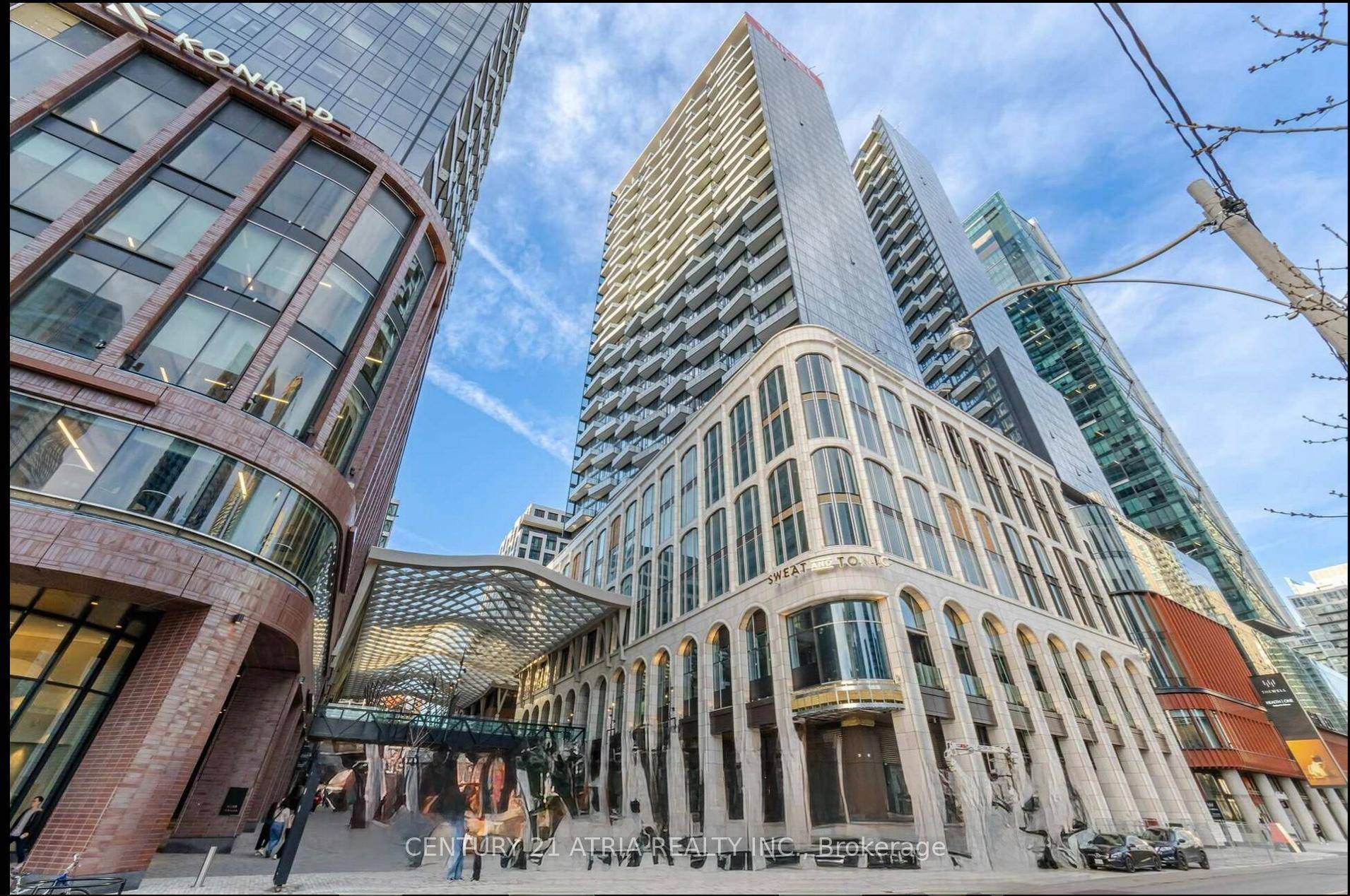 Live in style at this Sun filled luxurious 2 bed 2 bath at The Well by Tridel with 300 degree unobstructed lake and city view south, west and north in ...