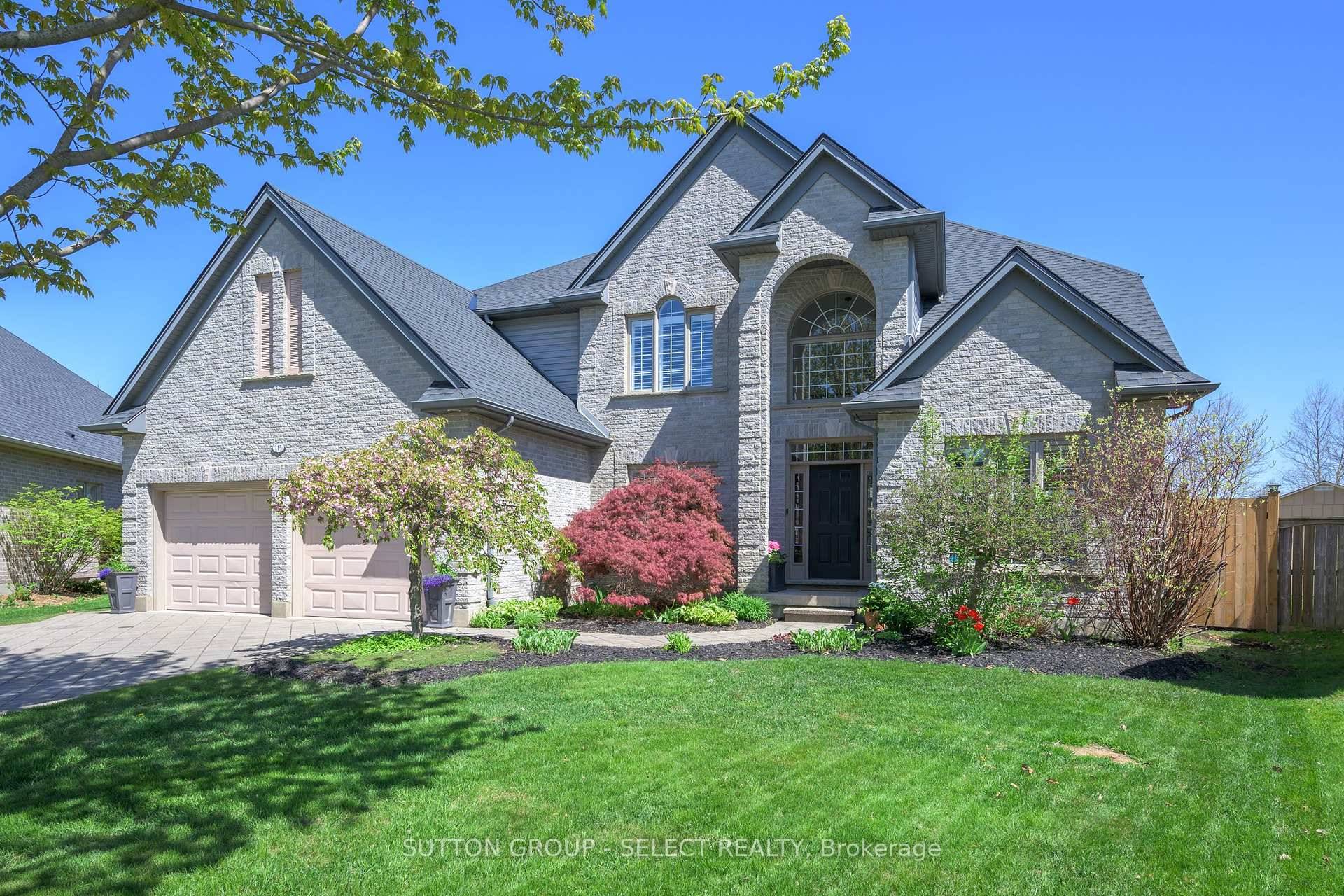 Exceptional home. Irreplaceable setting.