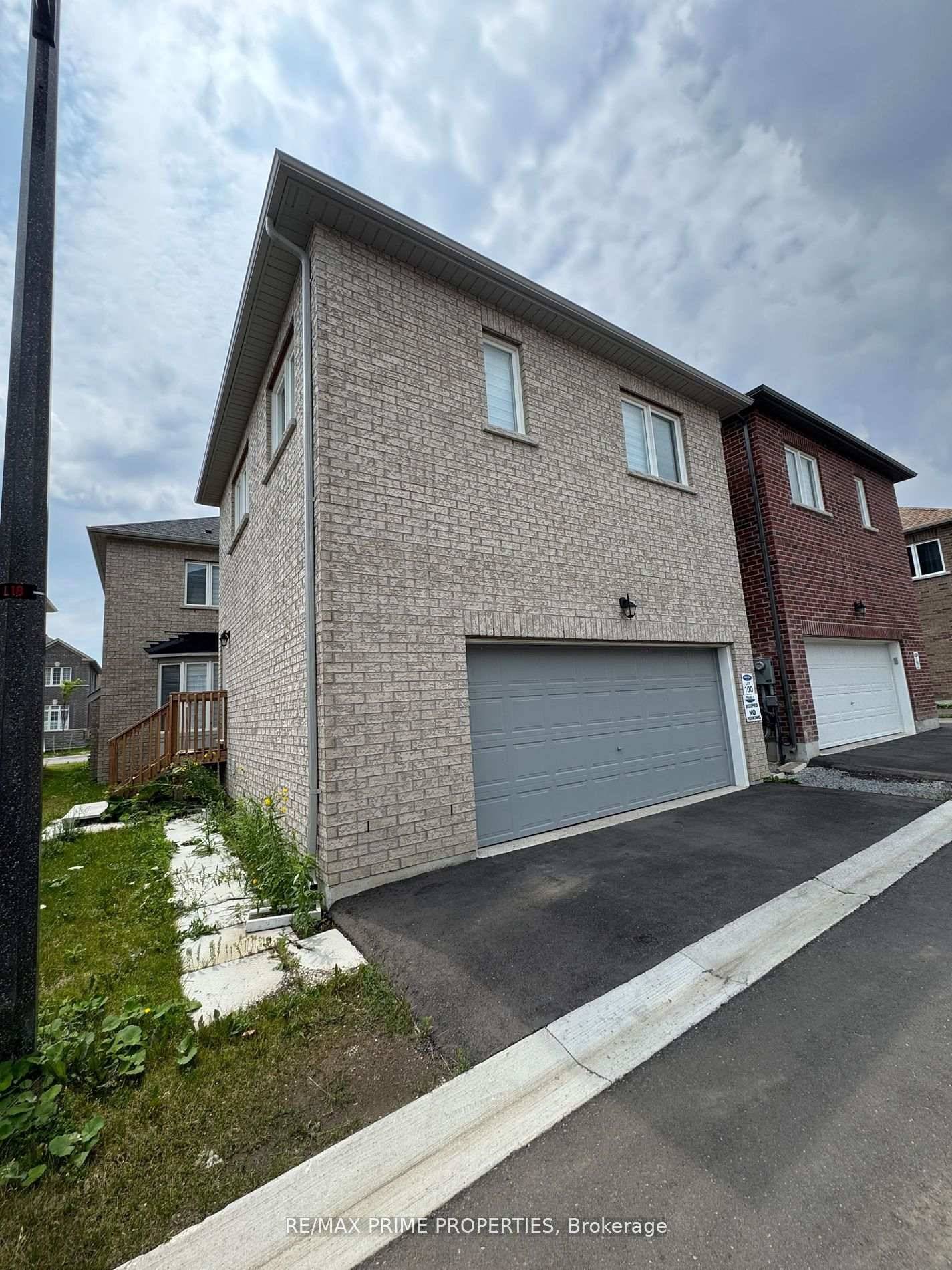 Are you a single professional or a young couple looking for your next new home ?