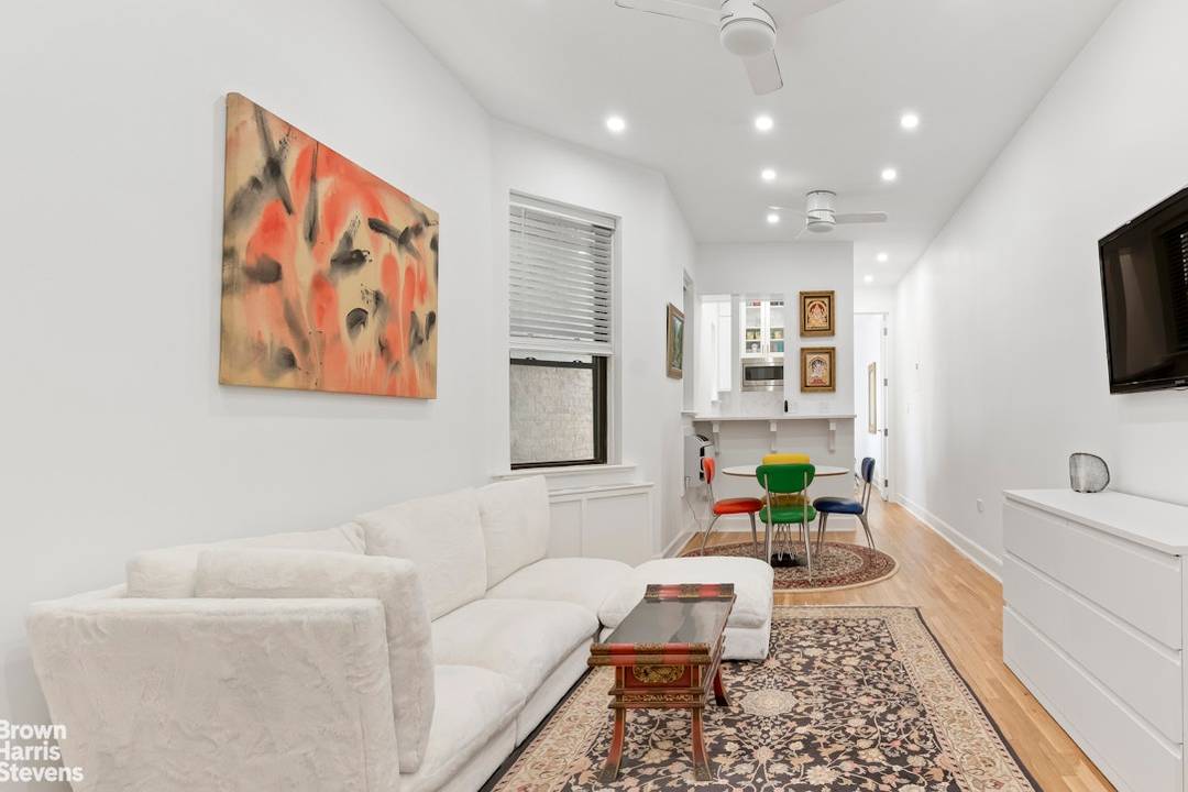 INVESTOR FRIENDLY RENT FROM DAY ONE This triple mint, fully renovated one bedroom offers a seamless blend of modern design and functionality.