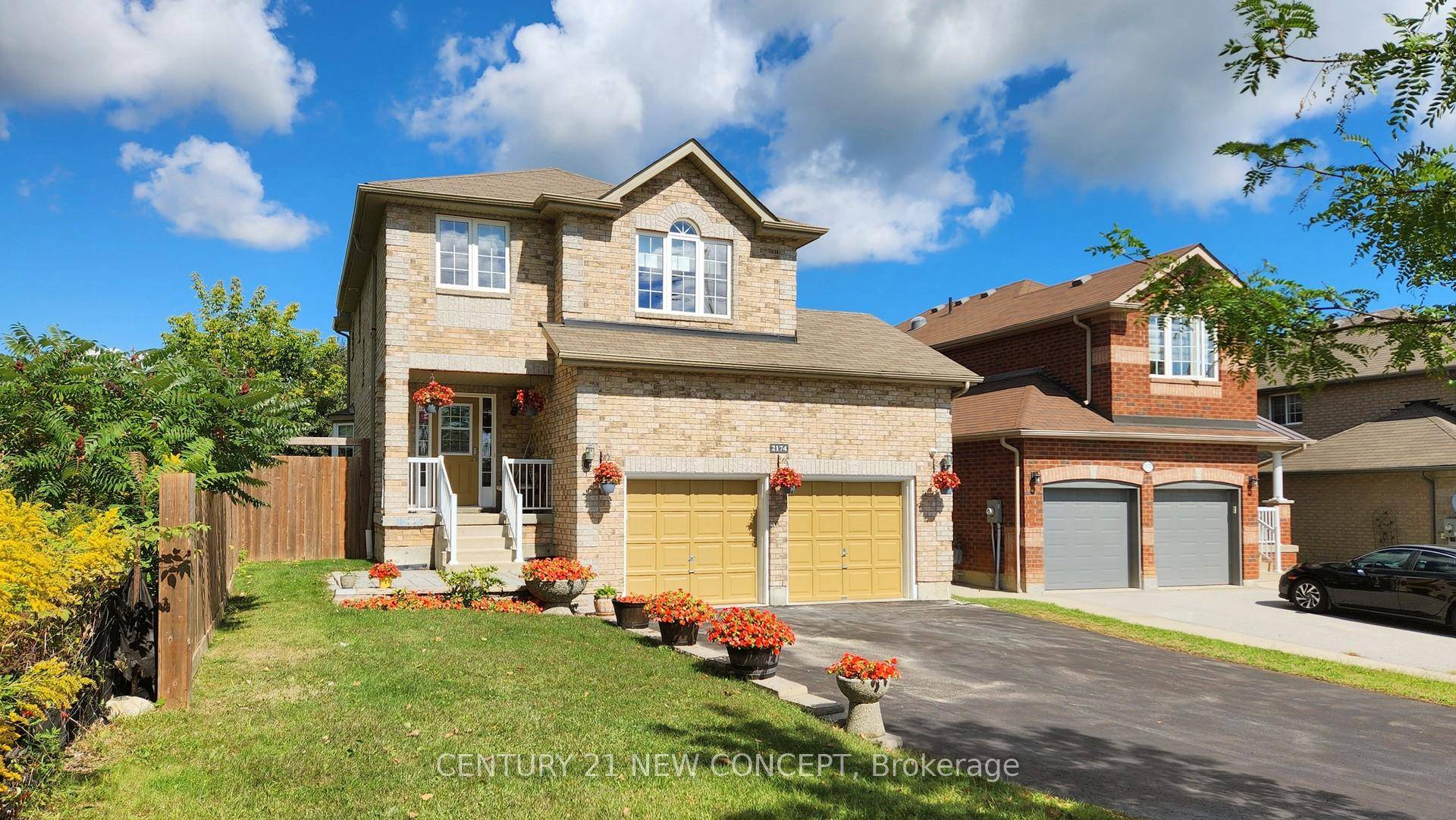 SELLER WANTS TO SEE AN OFFER MAGNIFICENT 3 BEDROOM, FINISHED BASEMENT 2 STOREY BRICK HOME.