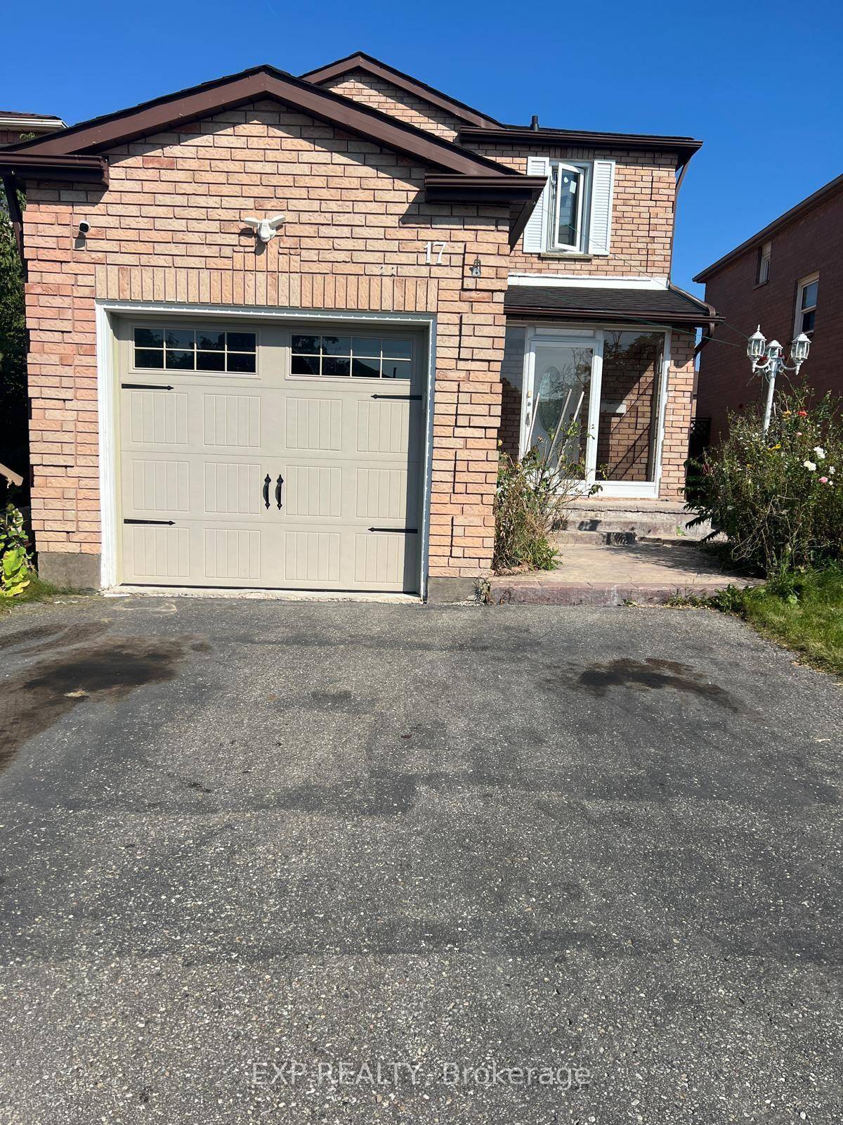 Step into this beautiful detached home offering 3 bedrooms and 2 bathrooms.