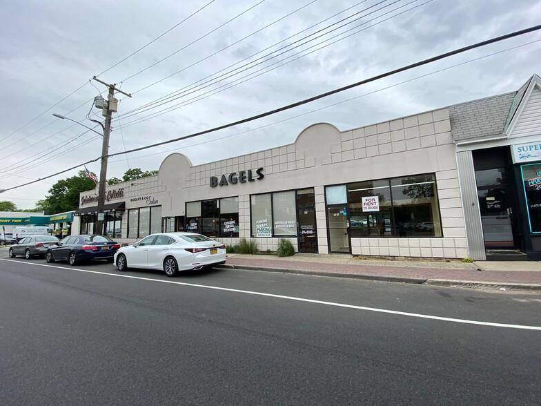 Beautiful Retail Space, Glass Entrance And Facade, 1 Bathroom Between Hillside Avenue And LIE, 850 Sq Ft, 12 Ft.