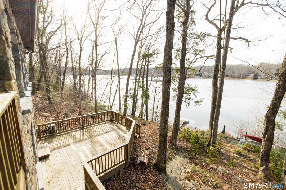 Welcome to the lake house you've been searching for.