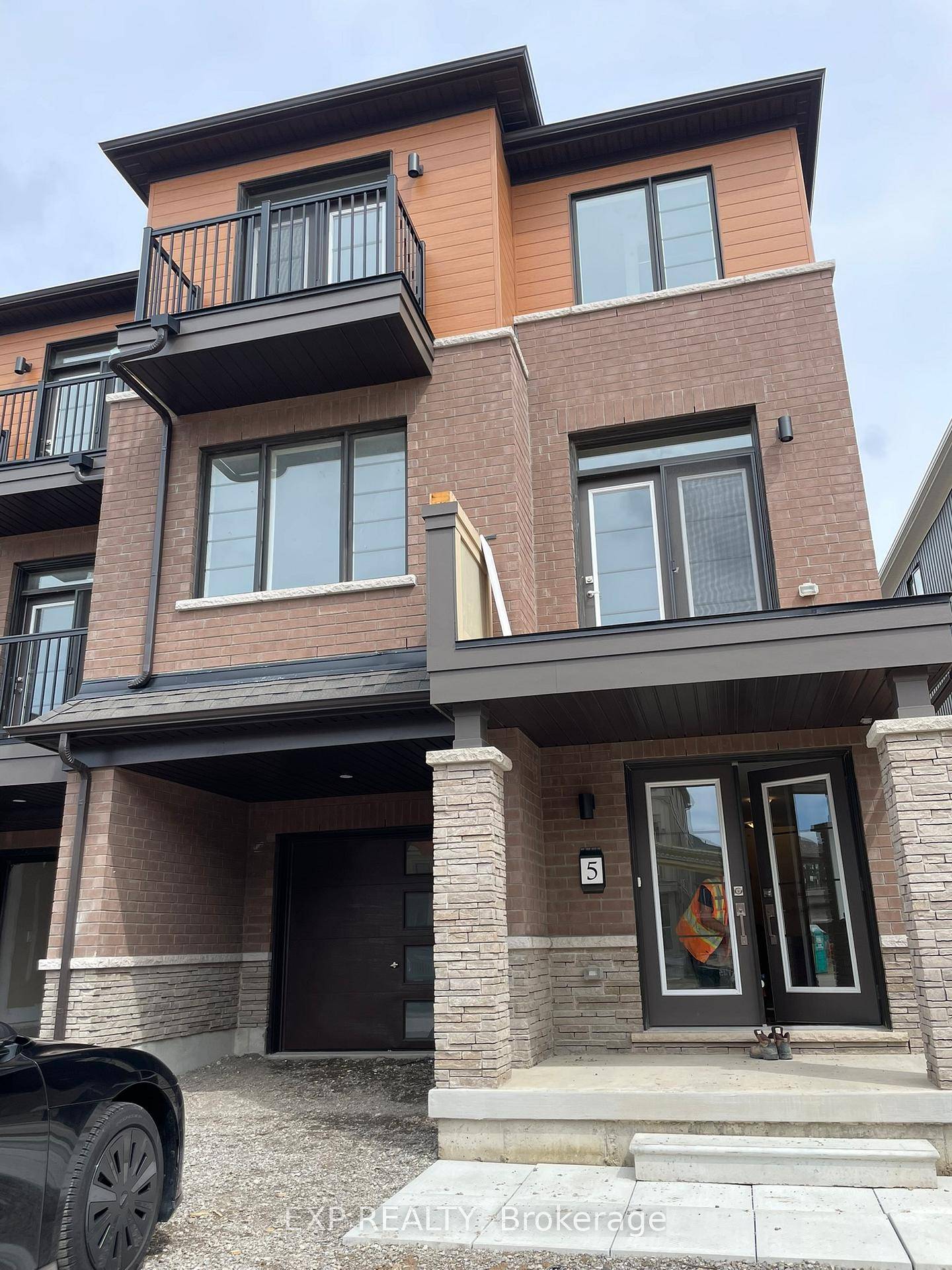 Be the first to call this brand new, beautifully maintained corner unit home.