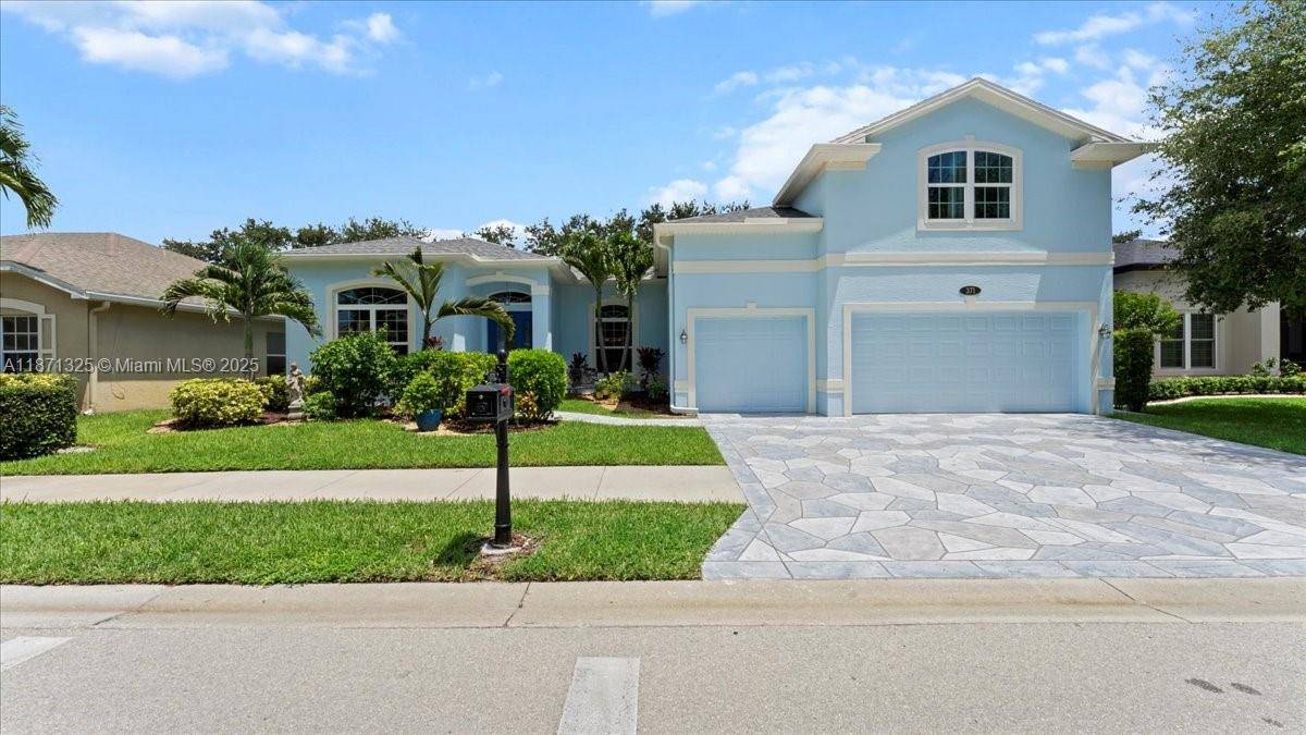 Experience refined living in this exceptional 4 bedroom, 3 bath residence with a loft that can serve as a 5th bedroom in PebbleBrooke, one of North Naples most sought after ...
