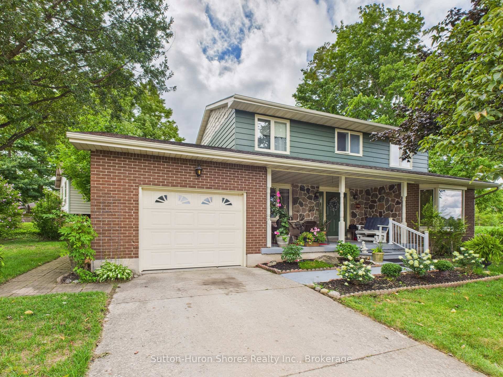 Welcome to Your Perfect Family Home !