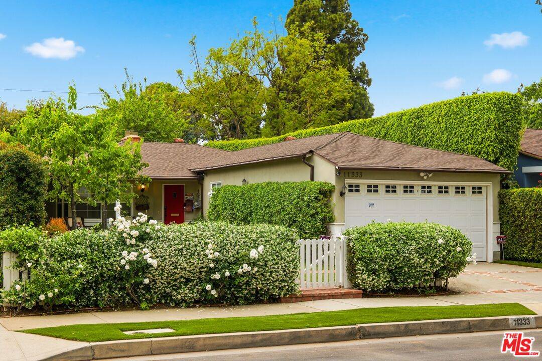 11333 Berwick St 2BR Brentwood La