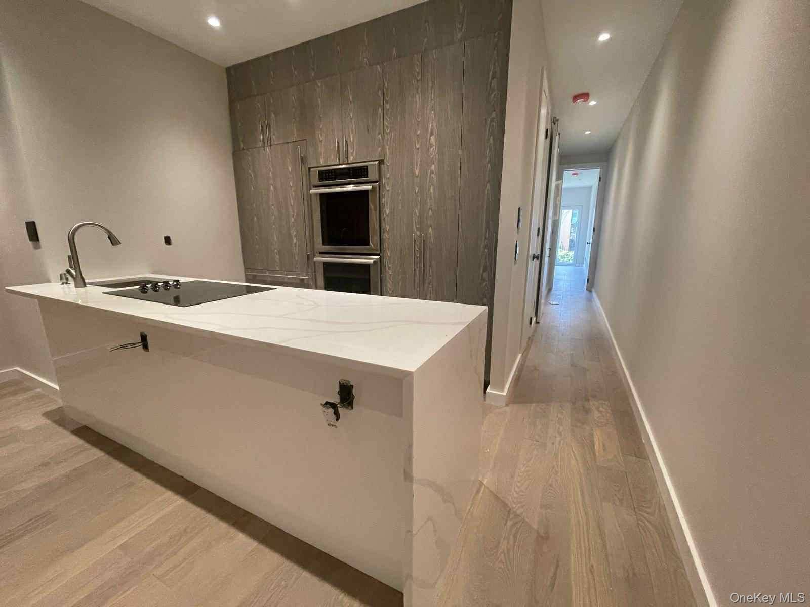 Spacious Luxury Duplex 3 Bedroom, 3 Bathroom in the Heart of Astoria Don t miss this one of a kind luxury 3 bedroom, 3 bathroom duplex apartment perfectly situated in ...