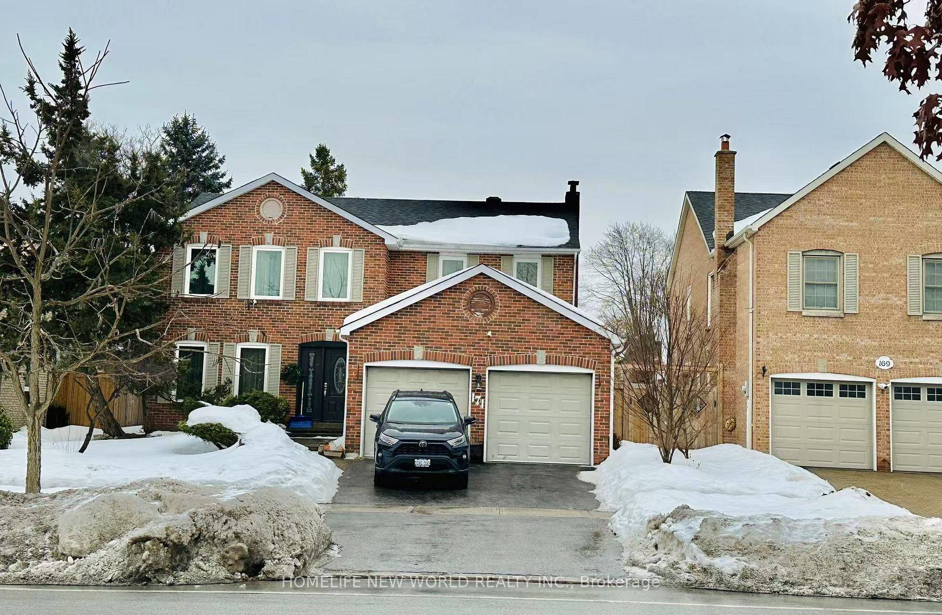 Located Within Walking Distance To William Berczy Ps And In The Unionville Hs District.