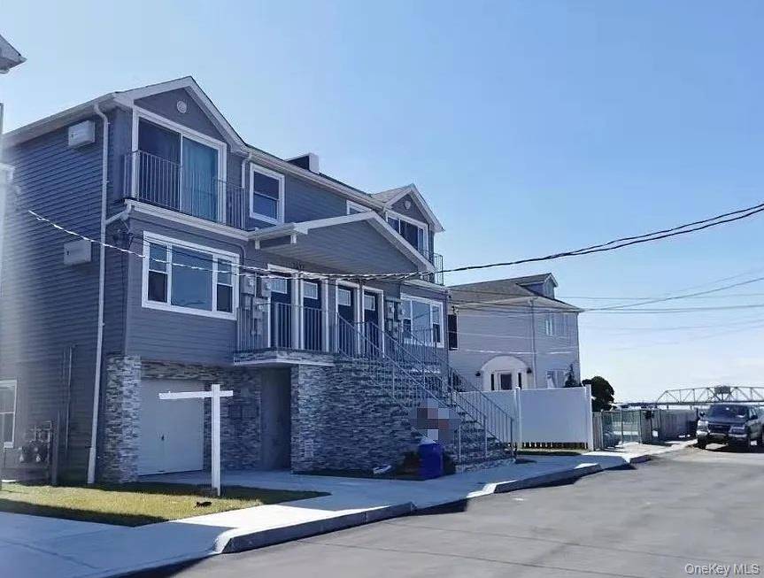 Beautiful beach house for sale in Arvene, Far Rockaway, NY.