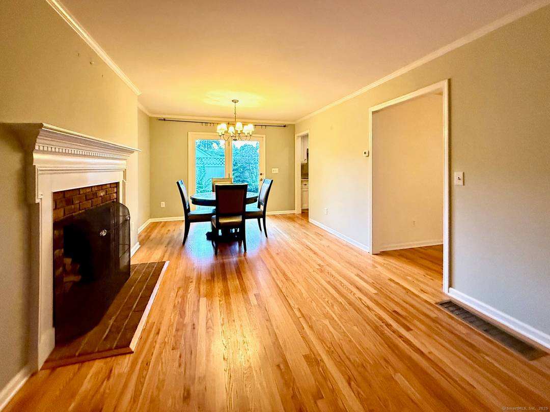 Fantastic downtown location within walking distance to the town center, train station, and park.