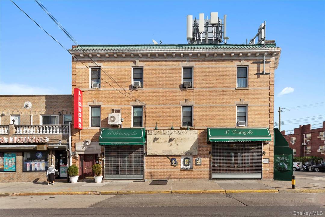 1, 500 SF 1, 500 SF Usable Basement Unlock one of Corona s most visible restaurant corners.