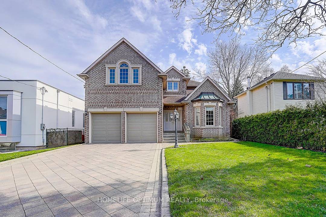 Stunning 4 bed, 5 bath detached home in one of North York's most coveted neighbourhoods.